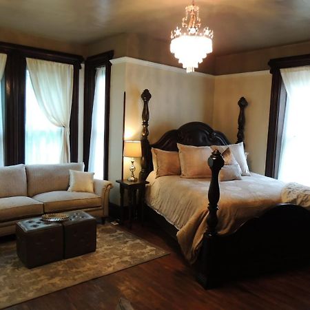 Fort Scott Lyons Twin Mansions酒店 外观 照片