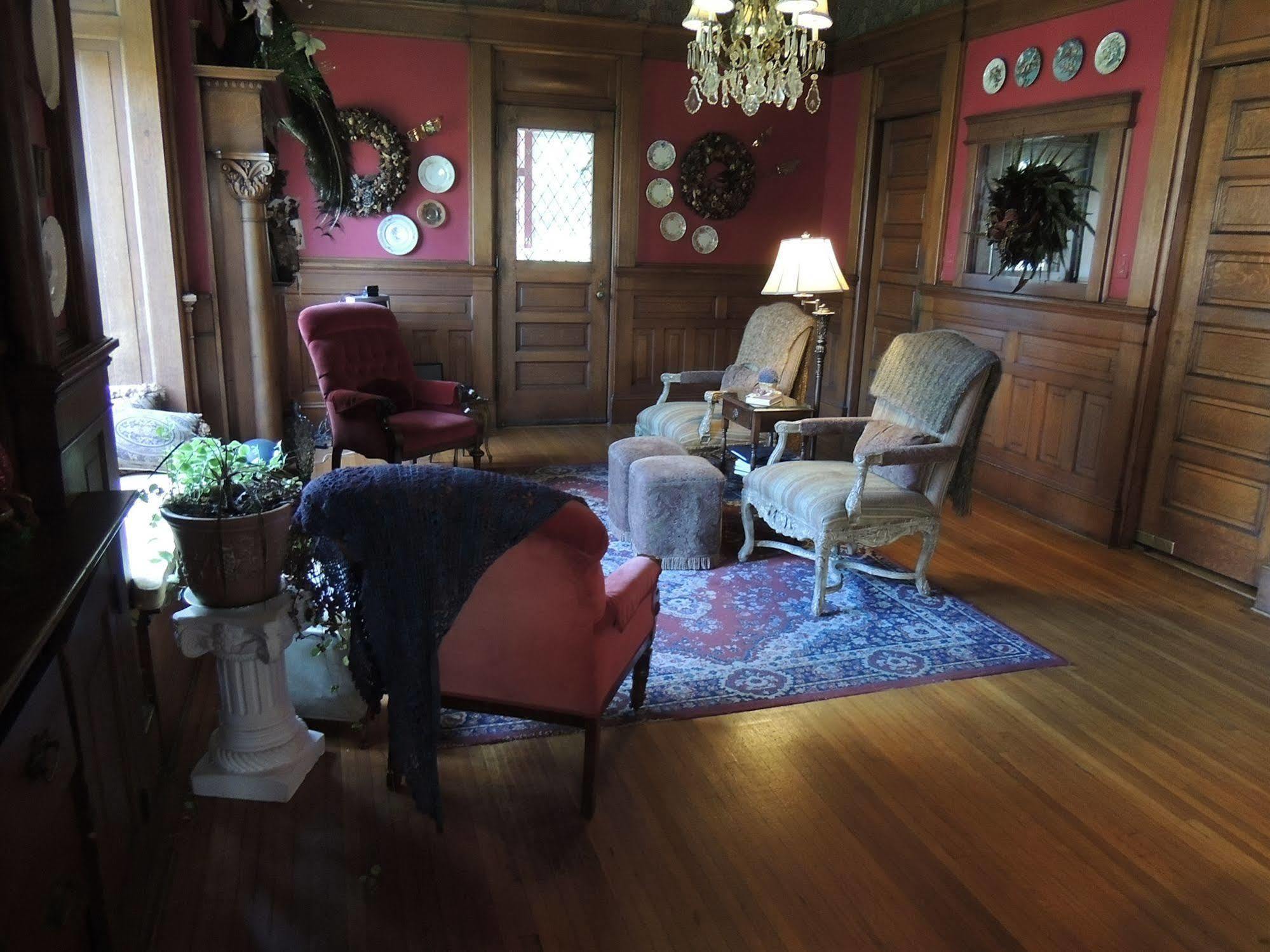 Fort Scott Lyons Twin Mansions酒店 外观 照片