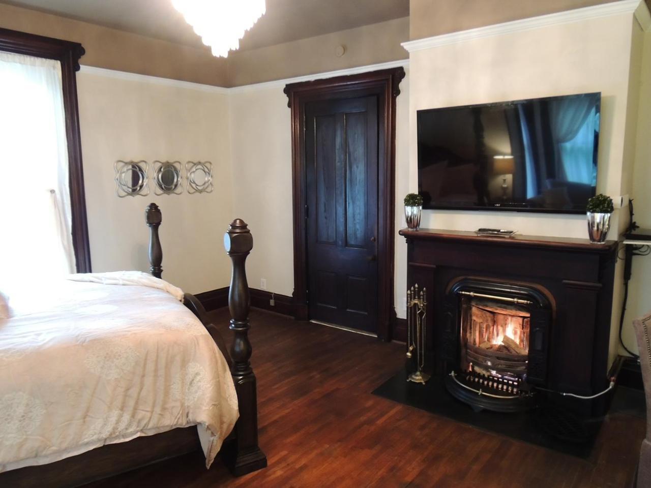 Fort Scott Lyons Twin Mansions酒店 外观 照片