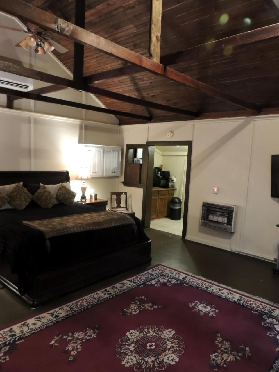 Fort Scott Lyons Twin Mansions酒店 外观 照片