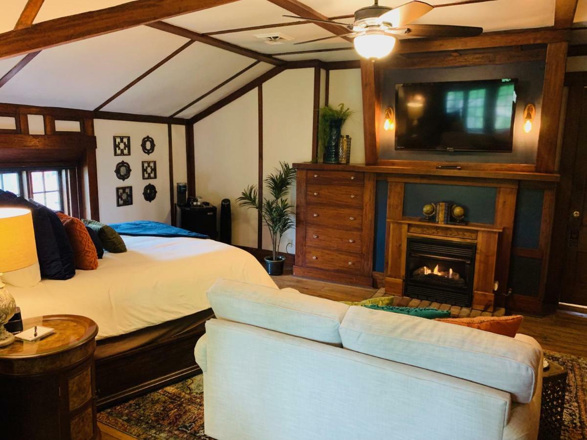 Fort Scott Lyons Twin Mansions酒店 外观 照片